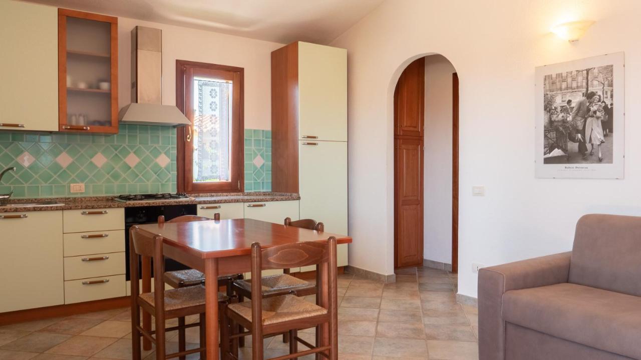 Casa Vacanza La Suaredda San Teodoro  Ngoại thất bức ảnh