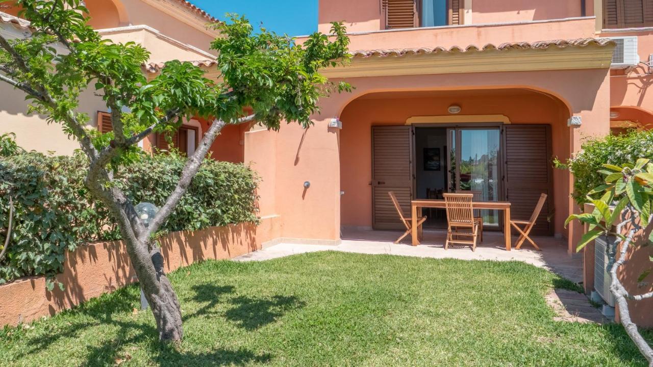 Casa Vacanza La Suaredda San Teodoro  Ngoại thất bức ảnh