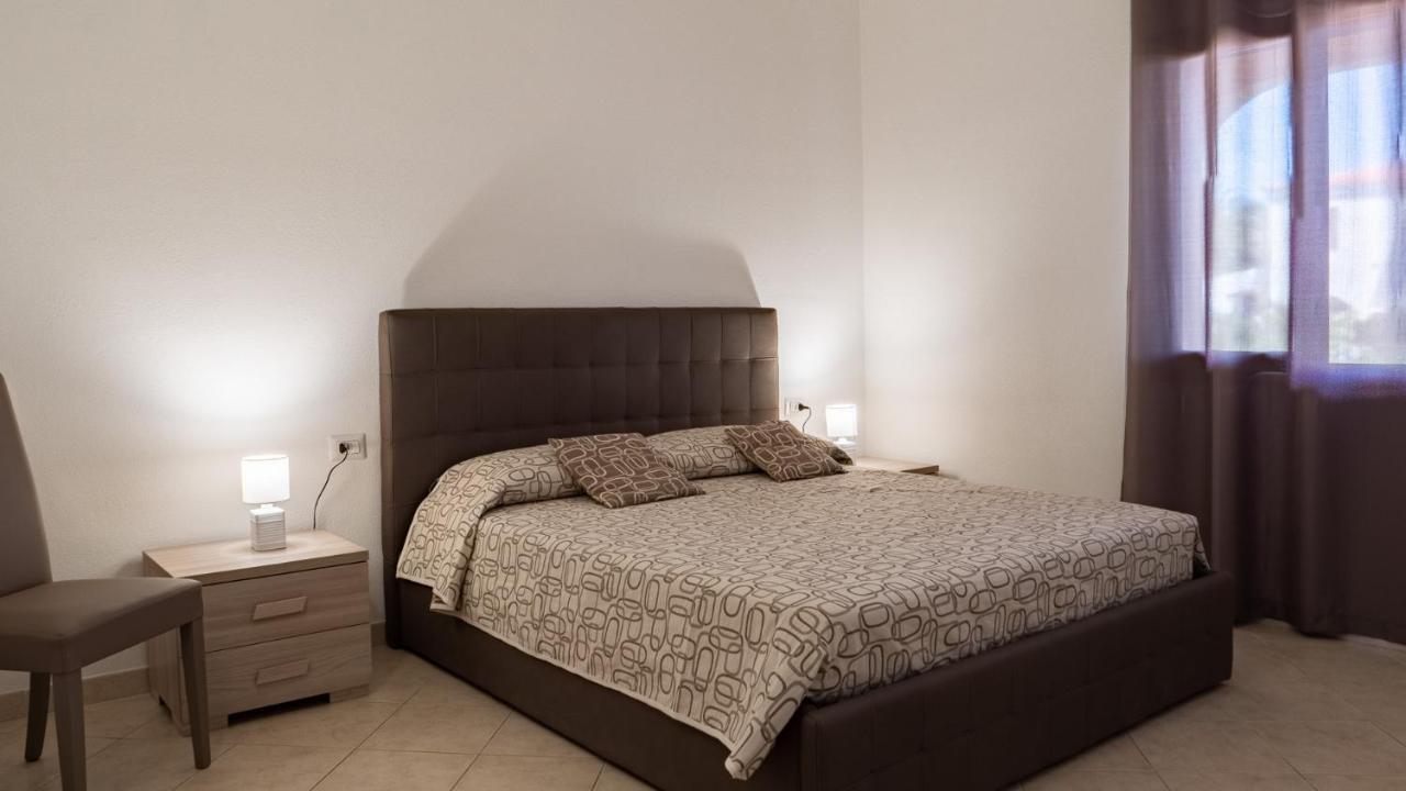 Casa Vacanza La Suaredda San Teodoro  Ngoại thất bức ảnh