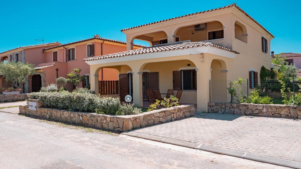 Casa Vacanza La Suaredda San Teodoro  Ngoại thất bức ảnh