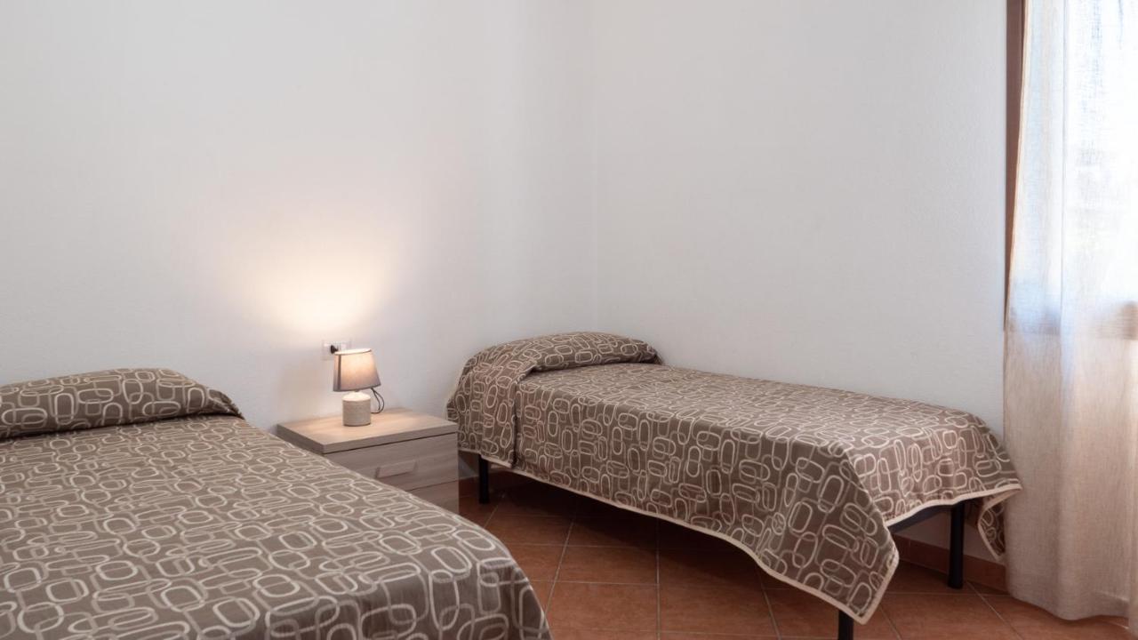 Casa Vacanza La Suaredda San Teodoro  Ngoại thất bức ảnh