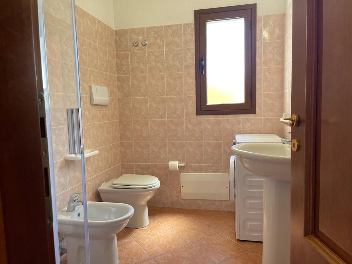 Casa Vacanza La Suaredda San Teodoro  Ngoại thất bức ảnh