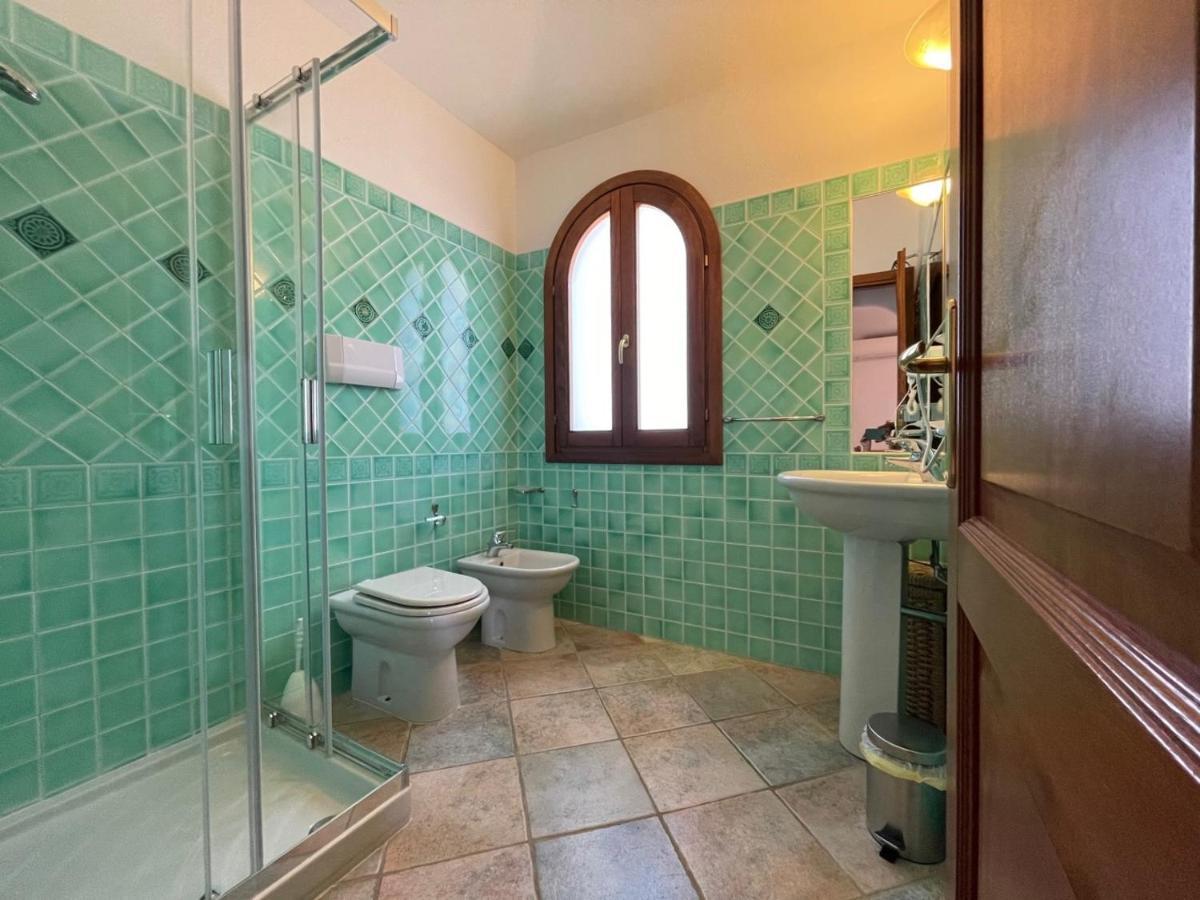 Casa Vacanza La Suaredda San Teodoro  Ngoại thất bức ảnh